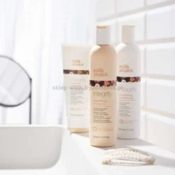 Milk Shake Integrity Nourishing Odżywka regenerująca do włosów 300ml