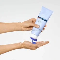Milk Shake Silver Shine Odżywka do włosów blond i siwych neutralizująca żółte odcienie 250ml